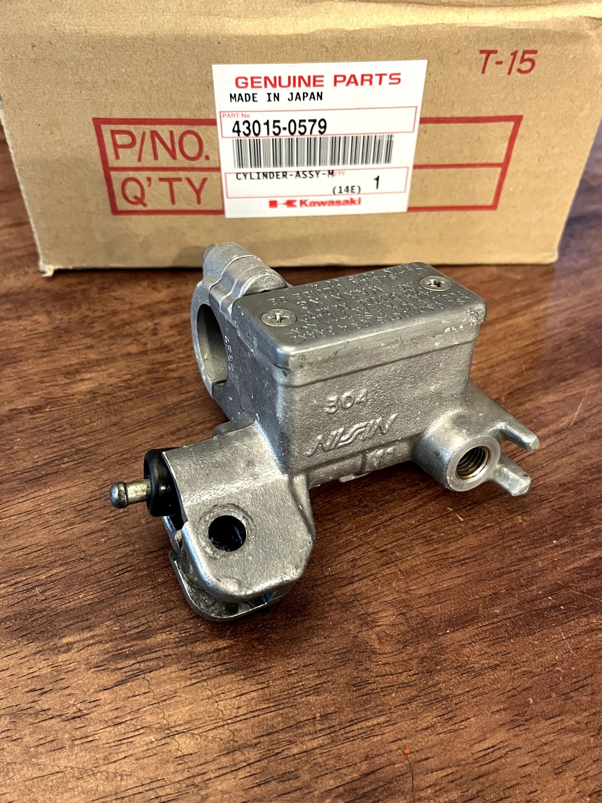13-14 KX250F KX450F OEM Front Master Cylinder Assembly - 43015-0579
