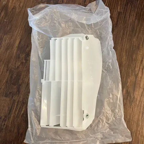 NEW YZ250F YZ450F OEM Radiator Louver // BR9-2172F-00-00