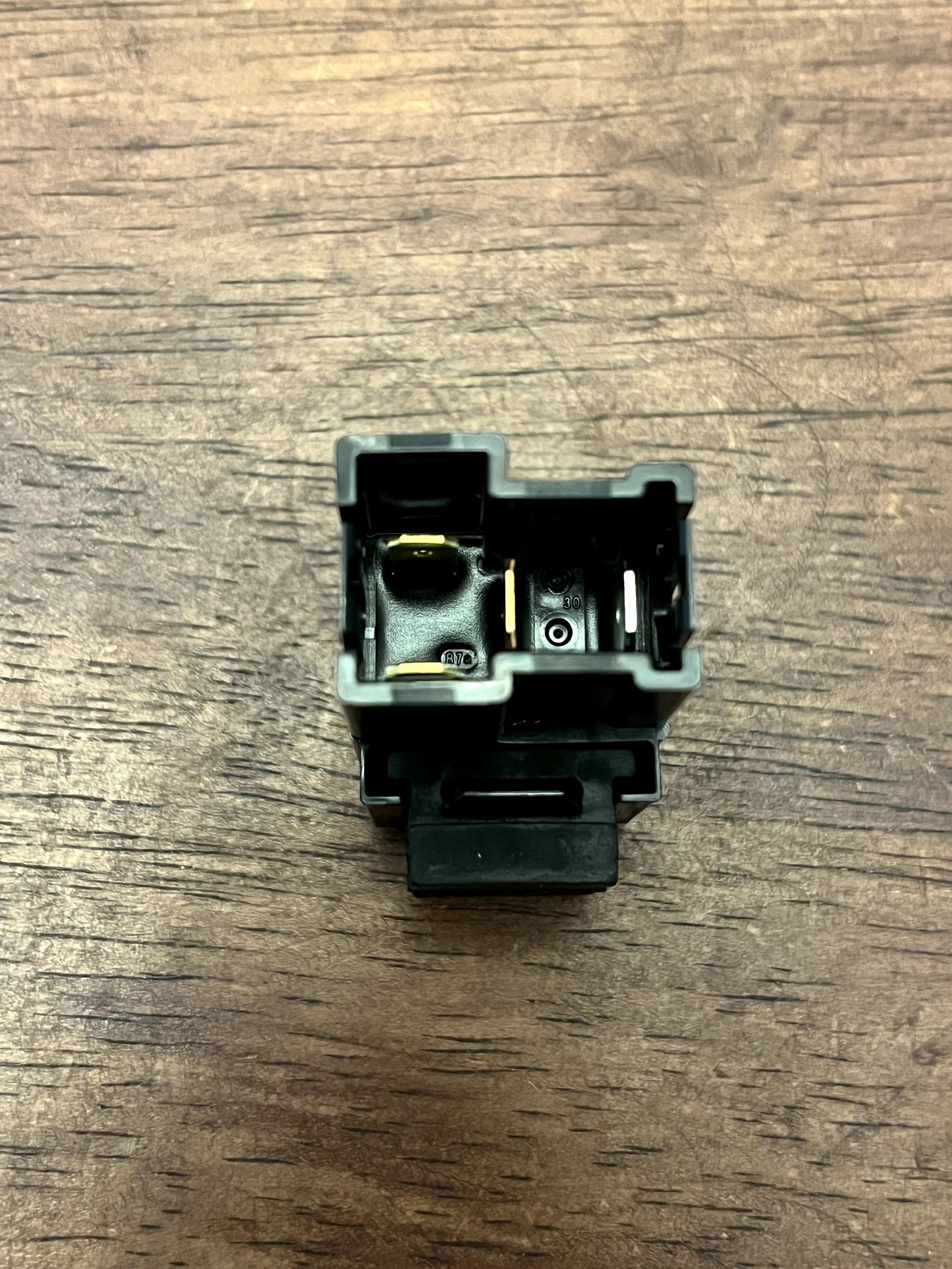 YAMAHA FXHO 言い逃れ '18 OEM LID LOCKER STERN (VPBM6) Used