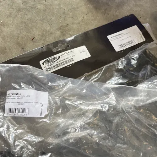 Yz125 Yz250 Restyle Kit W/ Brand New airbox 