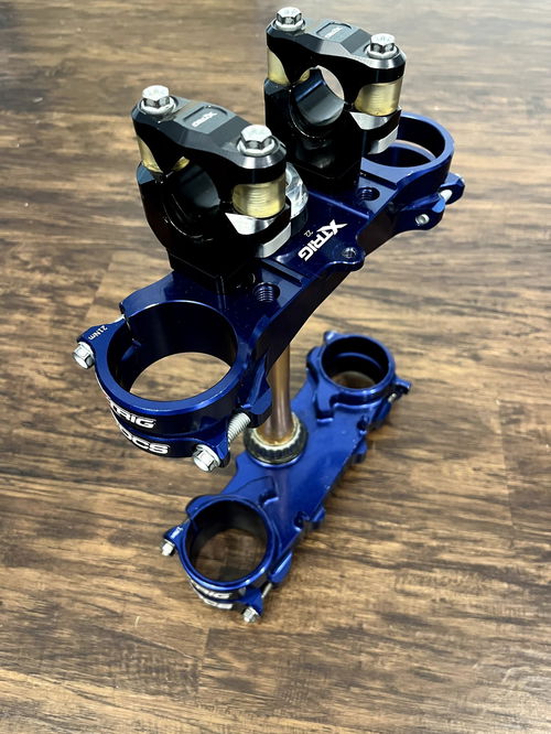 LIKE NEW XTRIG ROCS Tech Triple Clamps w/ Bar Mounts - YZ250F YZ450F 22mm offset