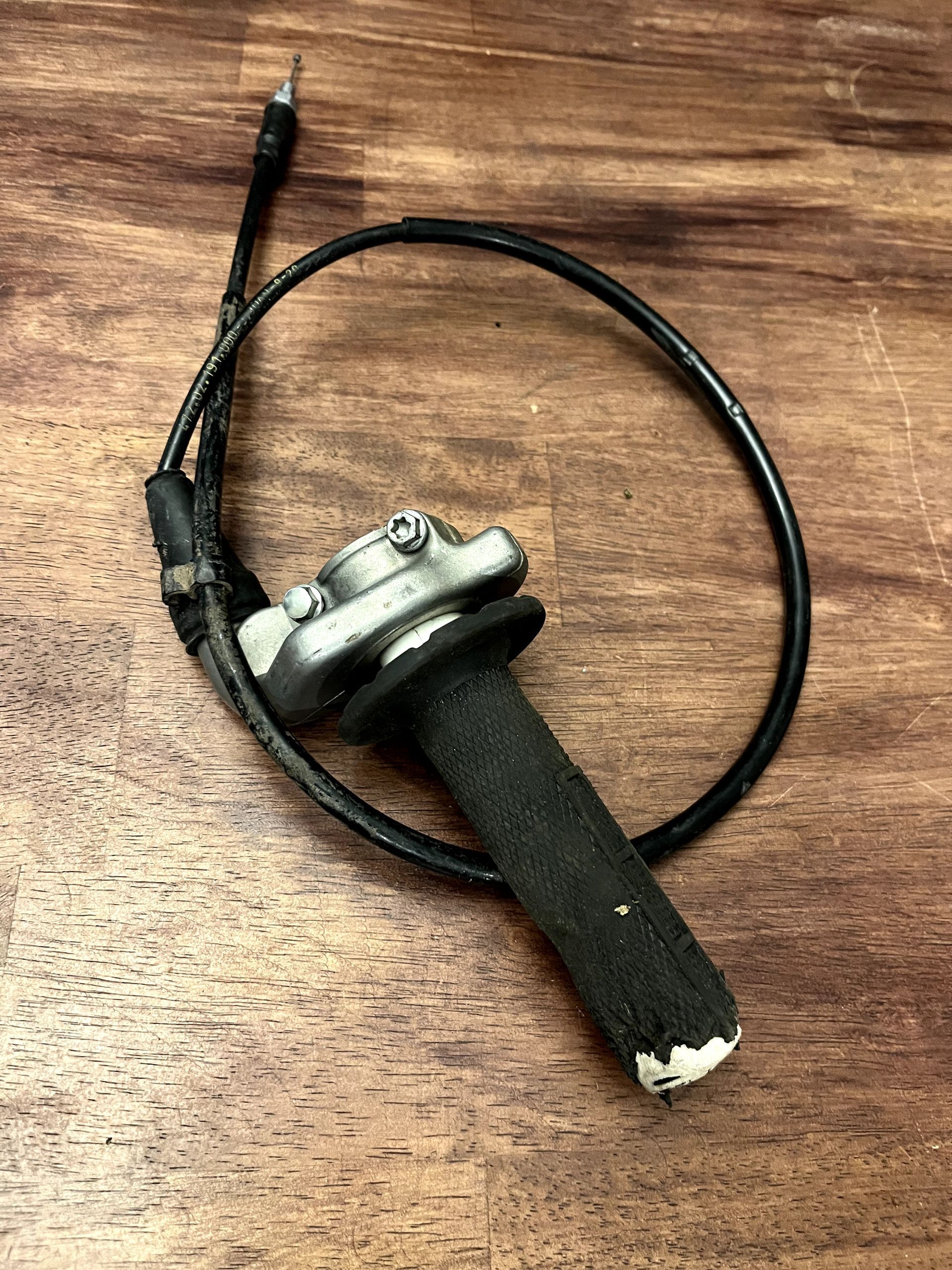 KTM 85 SX OEM Throttle Housing / Cable / ODI Grip - 51702010044 // 47202191000