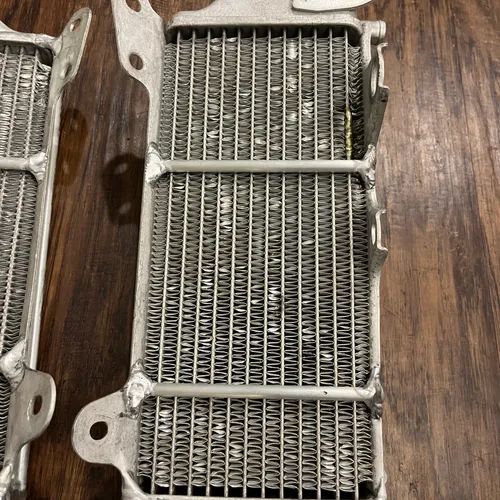 CUSTOM YZ250F YZ450F Oversized Left Right Radiator - Factory Team Only