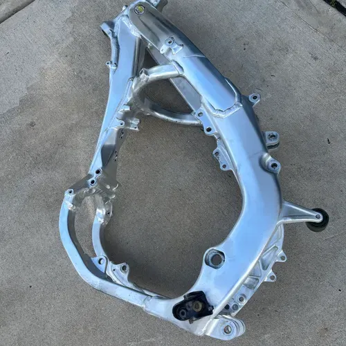 2020-2021 CRF250R Main Frame Chassis W/ Peg Mount -HONDA CRF 250 - 50010-K95-A60