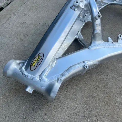 2020-2021 CRF250R Main Frame Chassis W/ Peg Mount -HONDA CRF 250 - 50010-K95-A60
