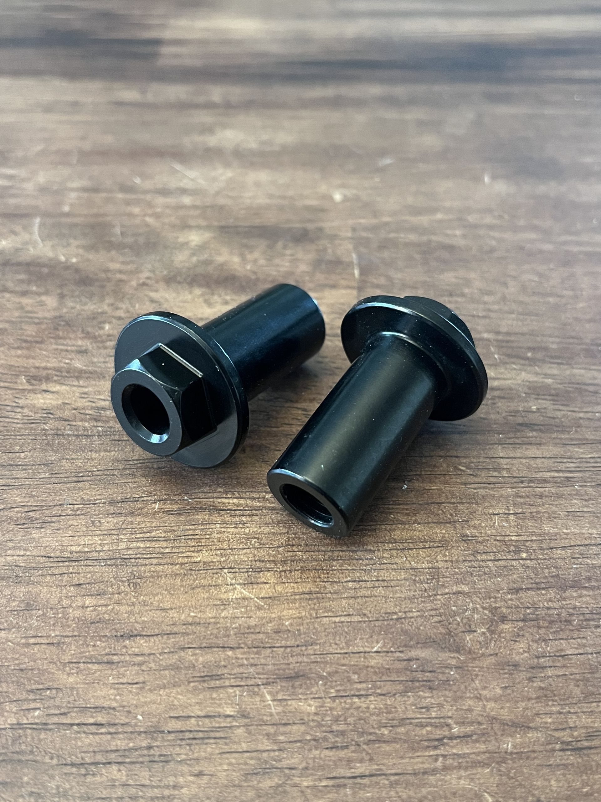 NEW Bar Mount Stud for Bar Mounts to fit Luxon Gen2 Triple Clamps