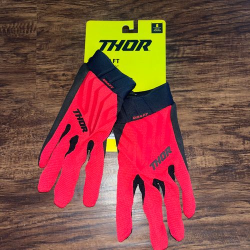 NEW Thor Draft Gloves- RED