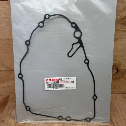NEW 19-24 Crankcase Cover Gasket 