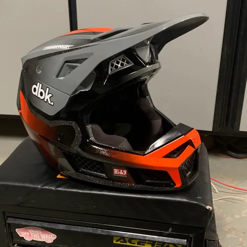 Fox V3 Rs Helmet 
