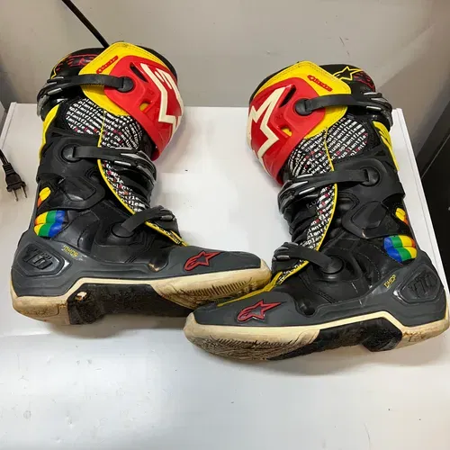 Alpinestars Tech 10 Limited Edition Size 8