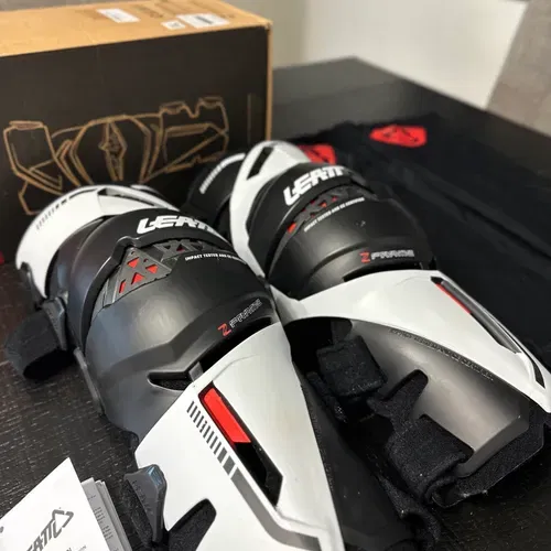 Leatt Knee Brace Z-Frame XL Pair White