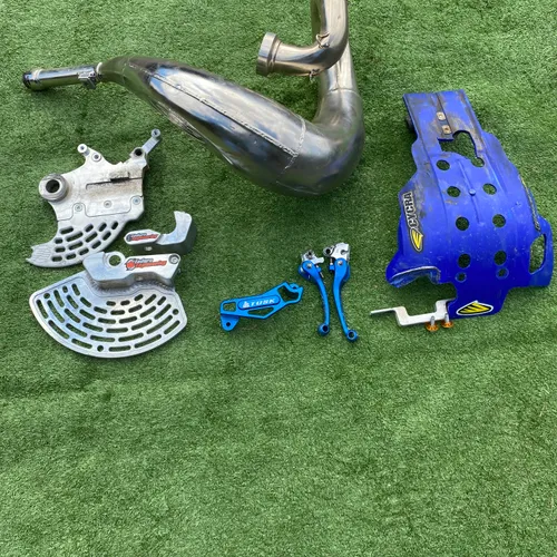 YZ 250 Pipe, Disk Guards, Clutch+Brake Lever, Skid Plate
