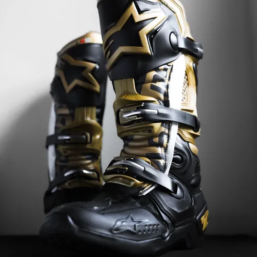 Alpinestars tech 10 black and gold sale
