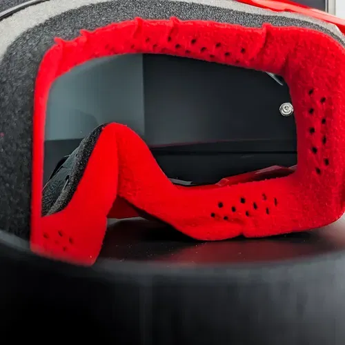 New (1 of 1) 100% ARMEGA® Goggles ('100 Percent' Red Mirror Lens ) SAME DAY SHIP