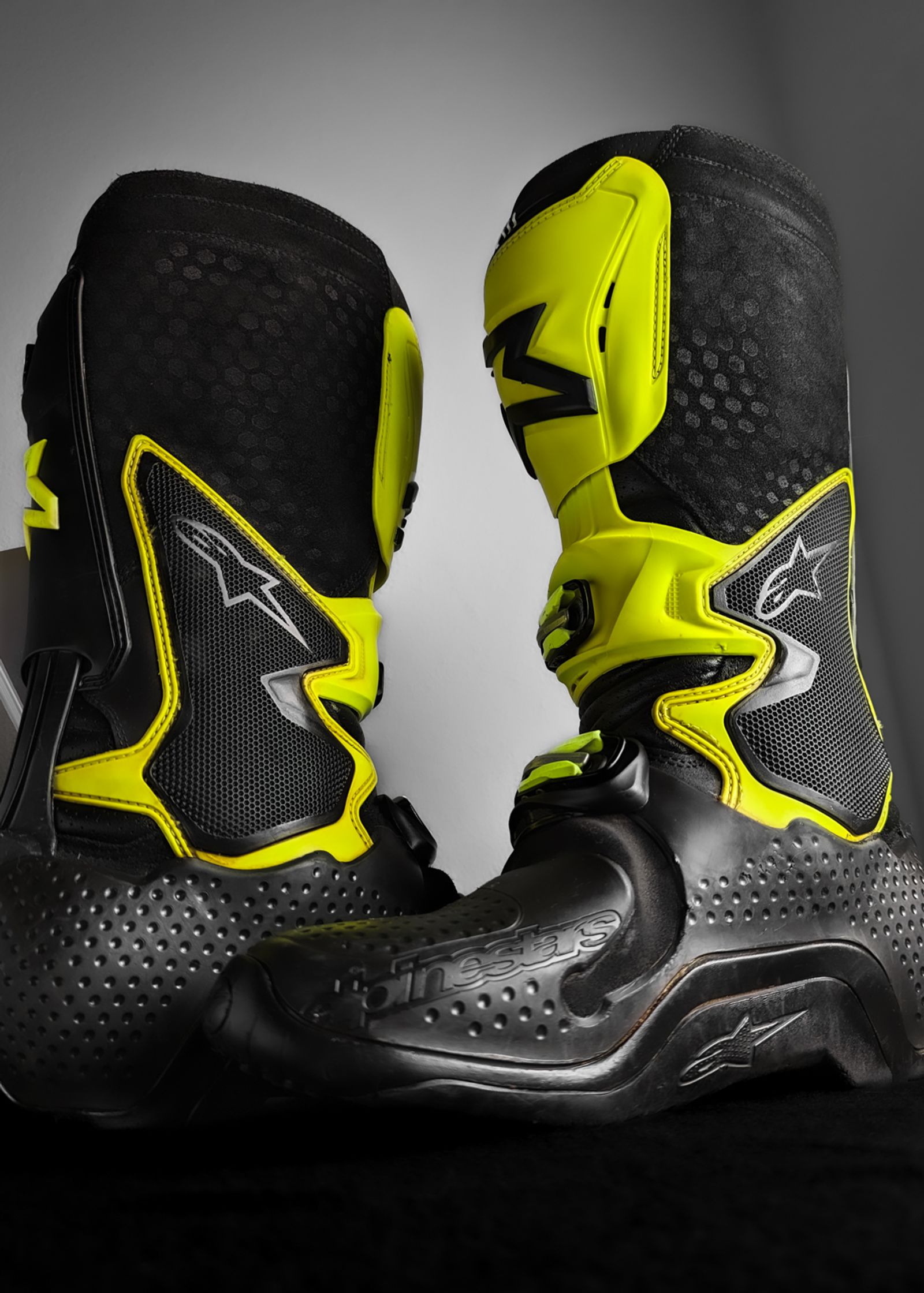 Sz.12 Tech 10 Vented Alpinestars RV2 Green/Black
