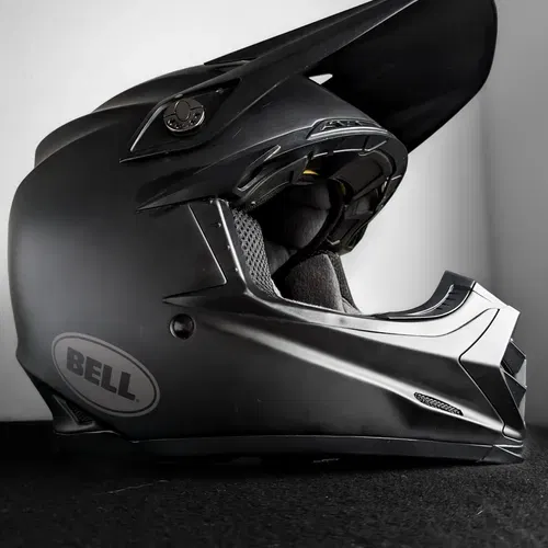 Sz.L Moto 9 Bell Helmet Matte Black MIPS