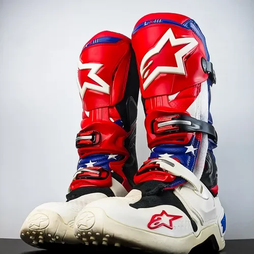 Sz.10 Tech 10•White/Red/Blue USA w/ Inner Booties•SAME DAY SHIP!