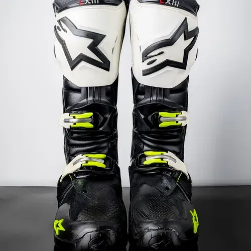 Sz.10 Tech 10•White/Black/Green•Make An Offer!•Alpinestars•SAME
