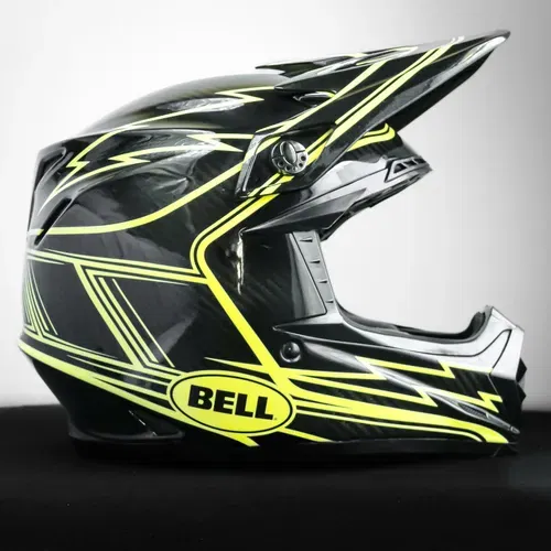 Sz.M Carbon Bell Moto 9 Black/Yellow Helmet