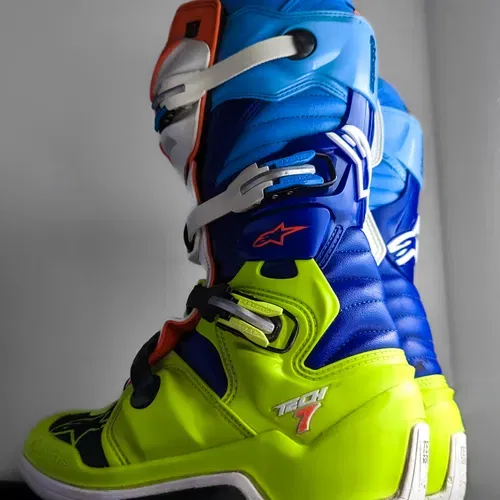 Sz.12•Alpinestars Tech 7•Flou Green/White/Blue•Make Offer! Sz.12•Alpinestars Tech 7•Flou Green/White/Blue•Make Offer!