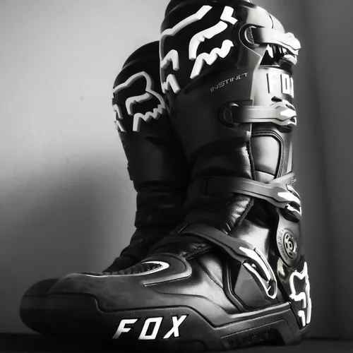 Sz. 11.5 Fox Instinct 2.0 Black White Make an Offer MX Locker