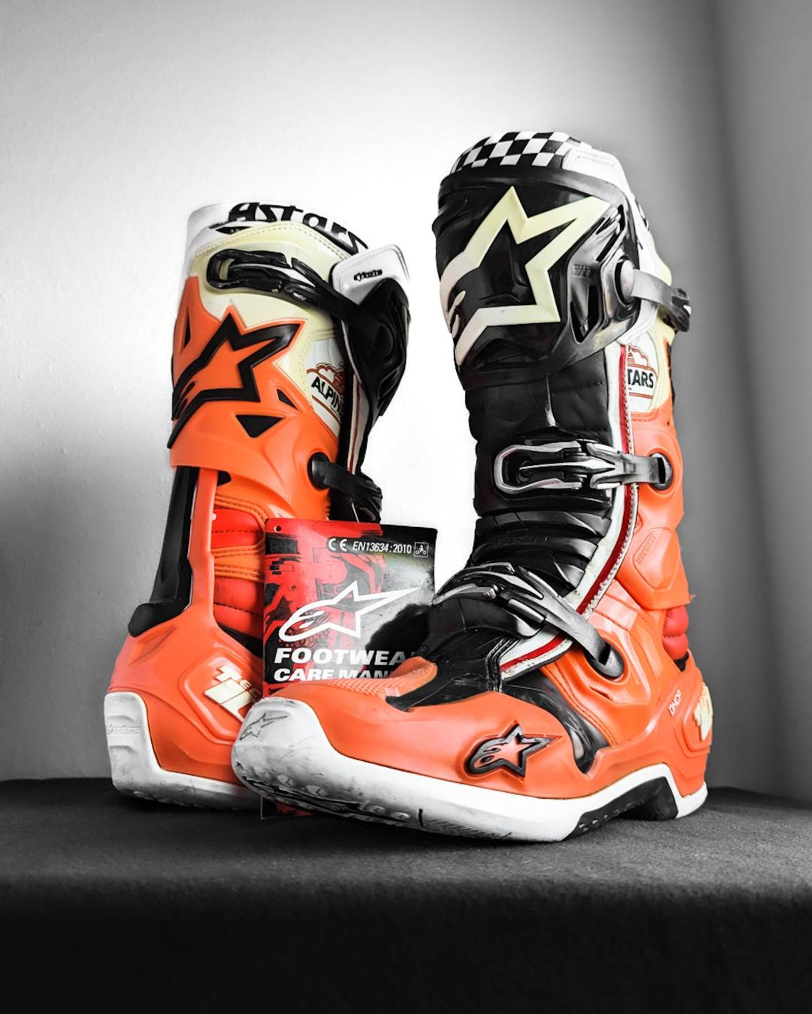 Sz. 11 Tech 10 KTM Colorway Limited Edition Angel Boots
