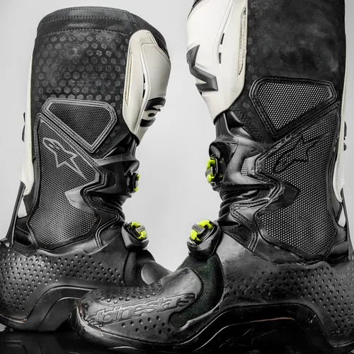 WKND SALE! Sz.10 Tech 10•White/Black/Green•Make An Offer!•SAME DAY SHIPPING!