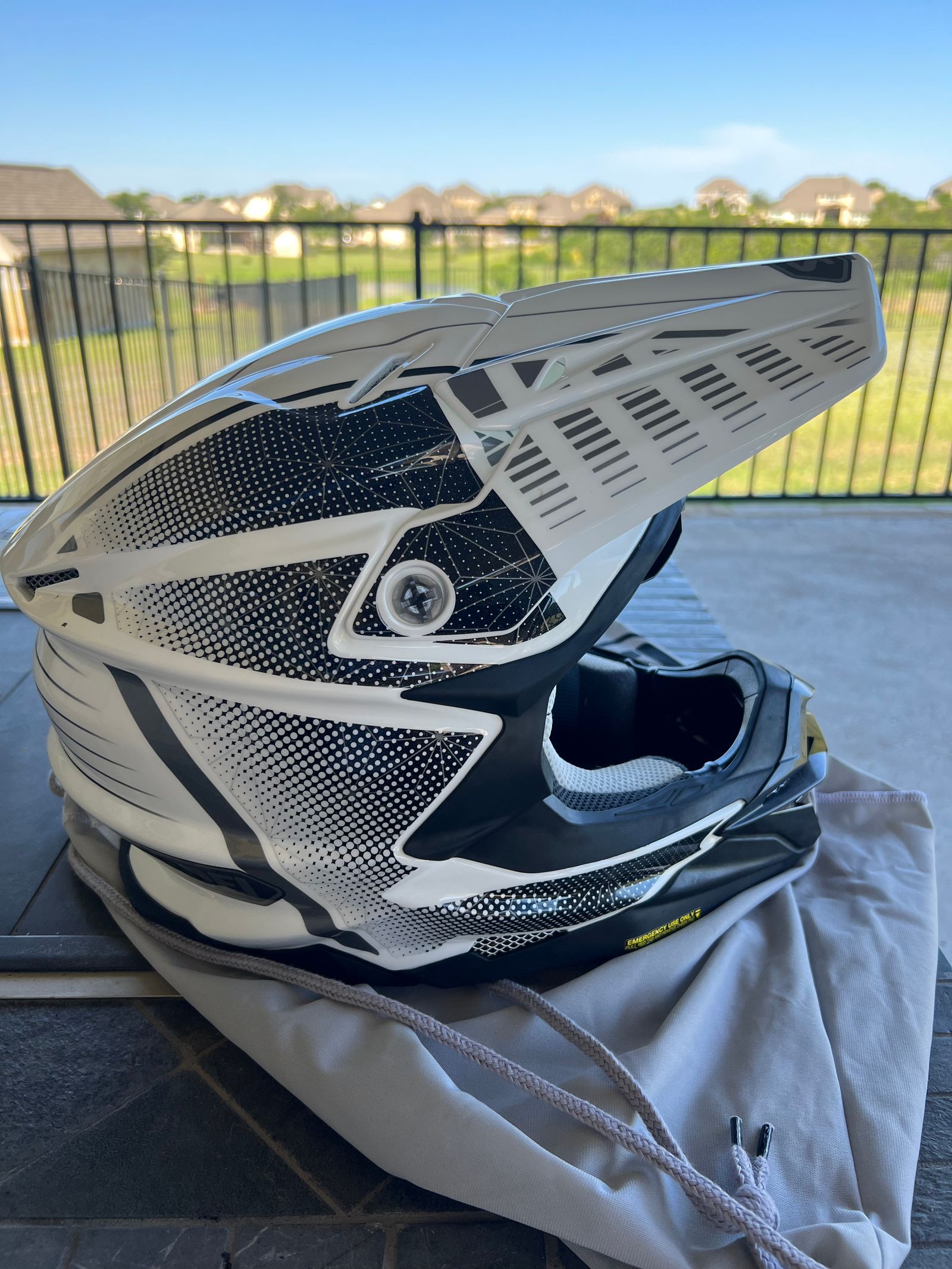 Shoei vfx top evo blazon