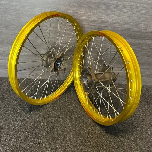 Suzuki RM125 RM250 Wheels Excel Yellow Rims Cerakote Hubs Rebuild NEW
