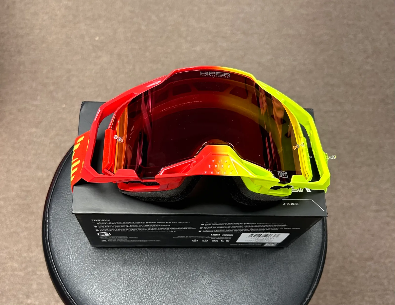 100% Armega Solaris Hiper Mir Red Googles