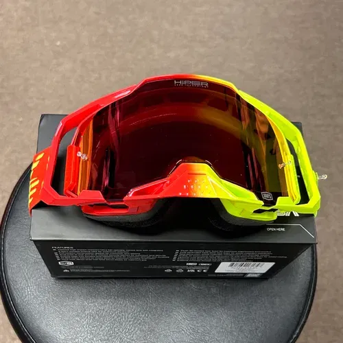 100% Armega Solaris Hiper Mir Red Googles 