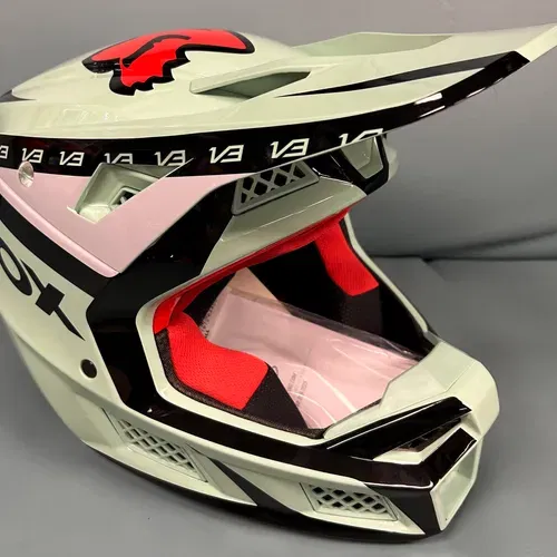 Fox V3 RS Divide Helmet 