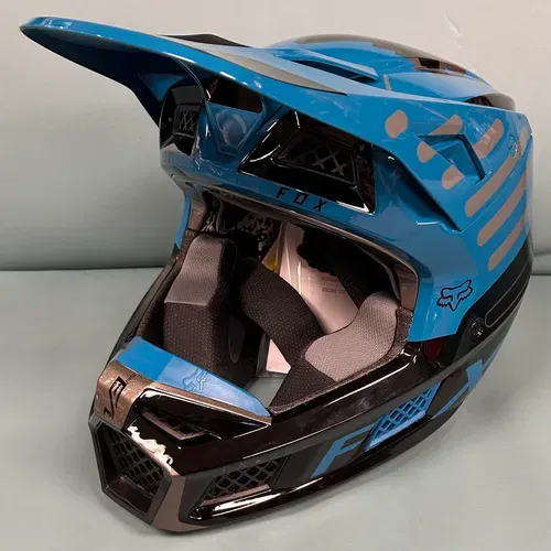セキュリティ・セーフティ FOX V3 ANTI SCENE HELMET ELECTRIC BLUE M FOX V3 ANTI SCENE HELMET ELECTRIC BLUE M - メルカリ