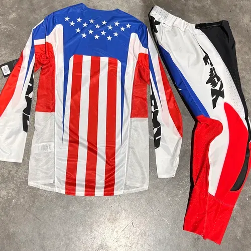 Limited Edition Fox Flexair Unity Le Gear Set Size M32