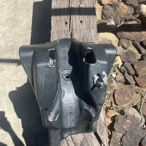 Oem Ktm 125 Gas Tank