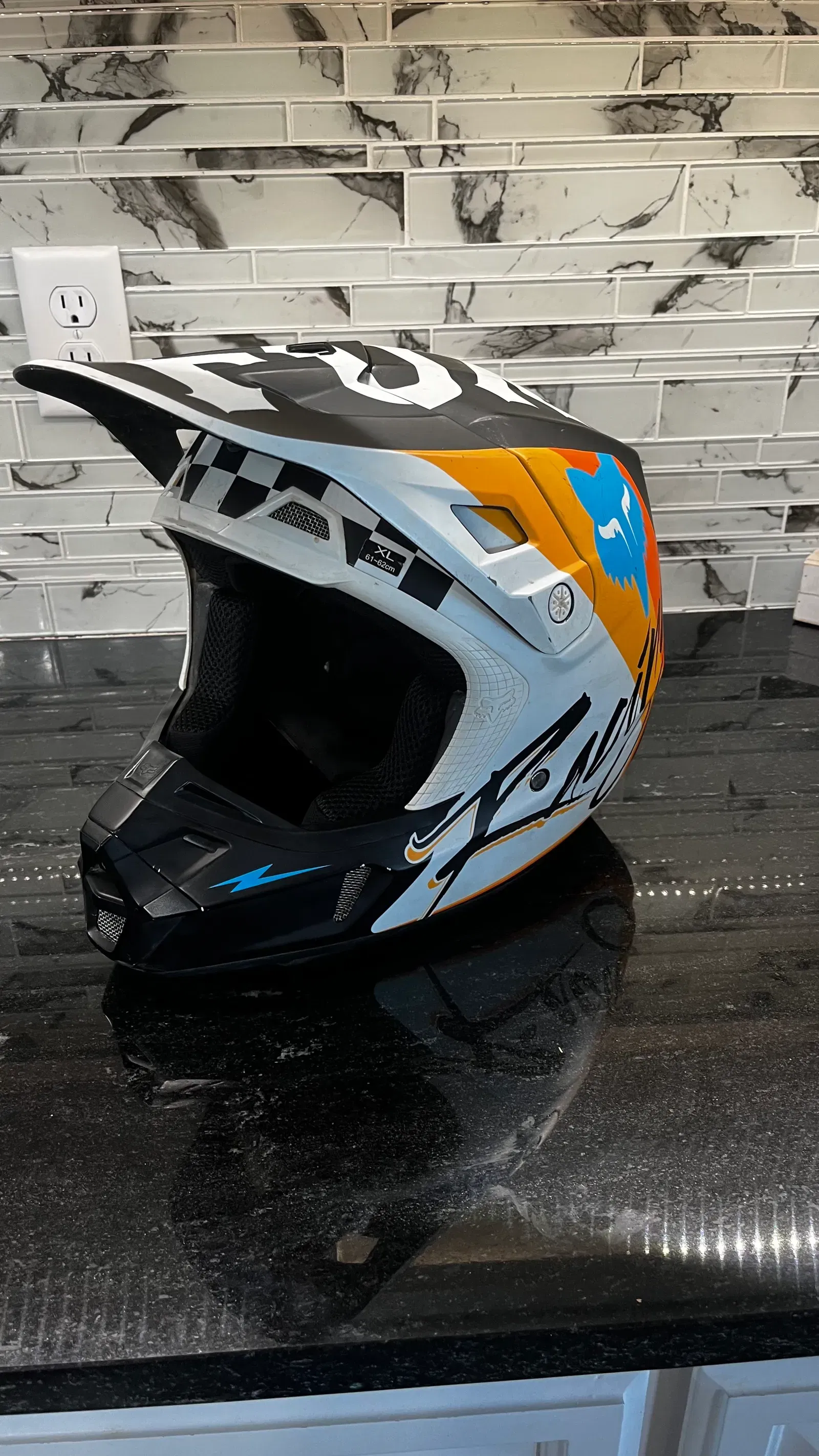 Fox v2 best sale rohr helmet