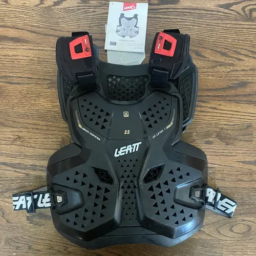 Leatt 3.5 Chest Protector/Roost Deflector