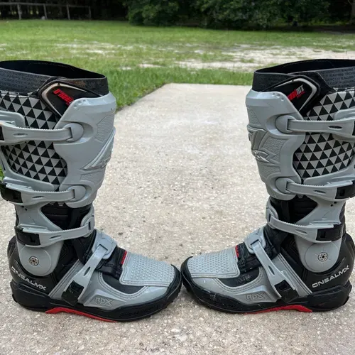 Dirt bike online boots size 9