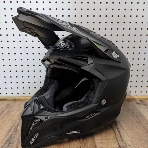 Casco Airoh Aviator 3 - Accessori 