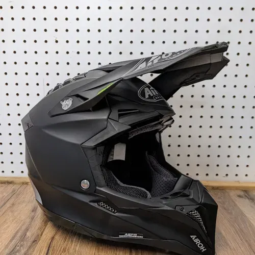 AIROH AVIATOR 3 CARBON casco cross - (Carbon Matt)