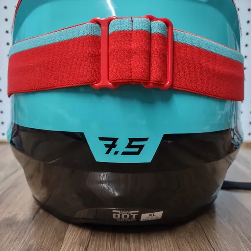 Leatt 7.5 Fuel Mx Helmet XL