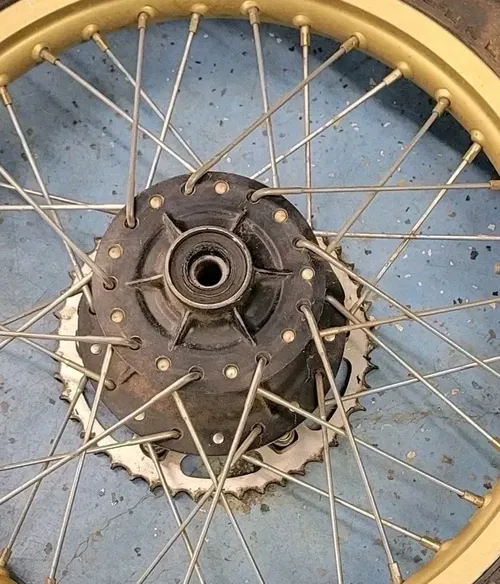 82 83 Yamaha YZ 125 IT 175 250 Rear Wheel Rim Hub Spokes Tire 18" Japan D.I.D