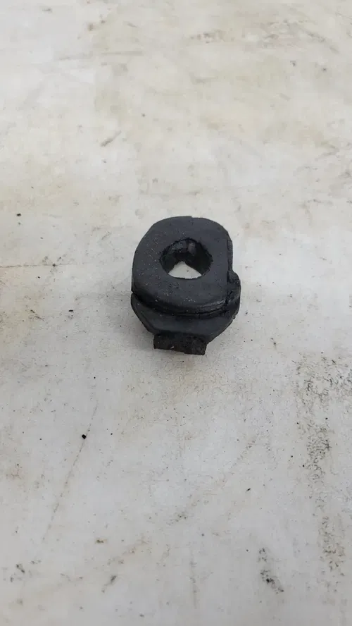 Yamaha RD350 Rear Wheel Hub Rubber Damper Lot w Other Miscellaneous Pieces