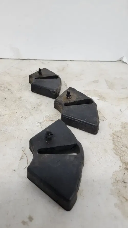 Yamaha RD350 Rear Wheel Hub Rubber Damper Lot w Other Miscellaneous Pieces