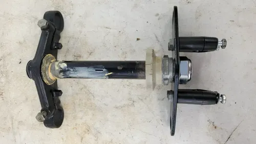 1974 1975 HONDA MR50 49cc Steering Stem Triple Tree Bar Mounts 53200-131-000B