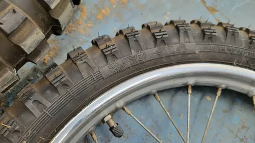 1974 1975 HONDA MR50 49cc Front Wheel w/ 2.50-14 Cheng Shin Tire EUC OEM