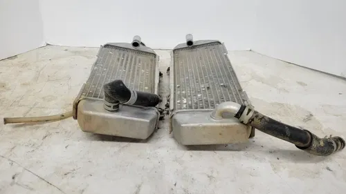 2018 Kawasaki KX250F Radiators Left and Right cooling system
