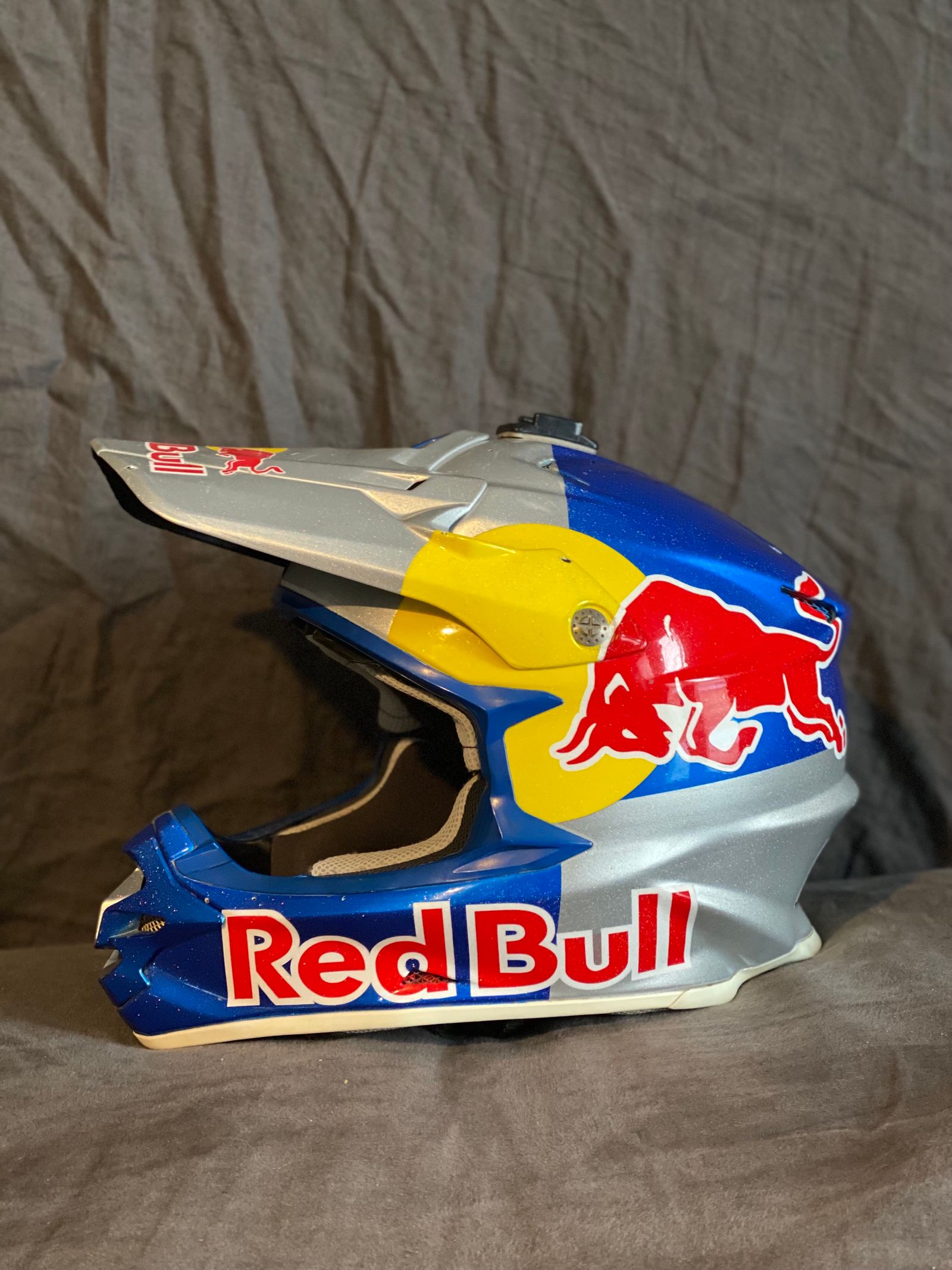 Red bull mtb helmet for sale deals