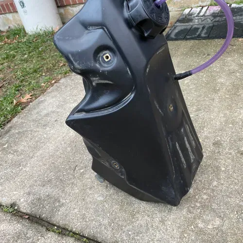 Yz125 black gas tank 2025