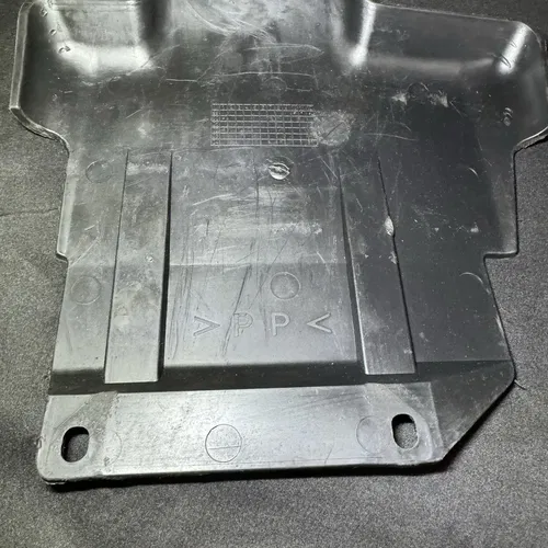 Yamaha 125 TTR125L OEM Original Plastic Skid Plate Engine Guard 1B2-F1471-00-00